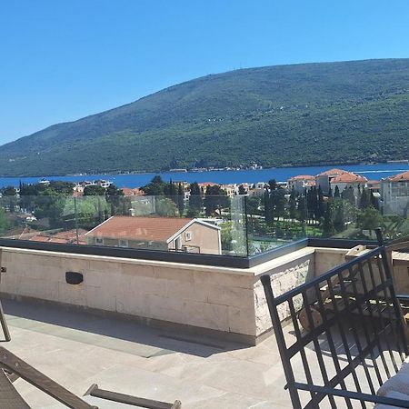 Appartamento Porto Vista Penthouse Kumbor Esterno foto