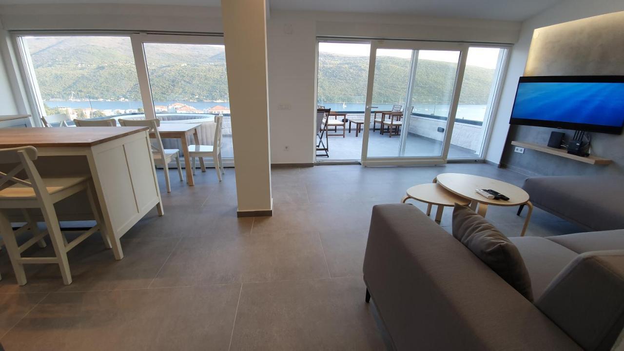 Appartamento Porto Vista Penthouse Kumbor Esterno foto