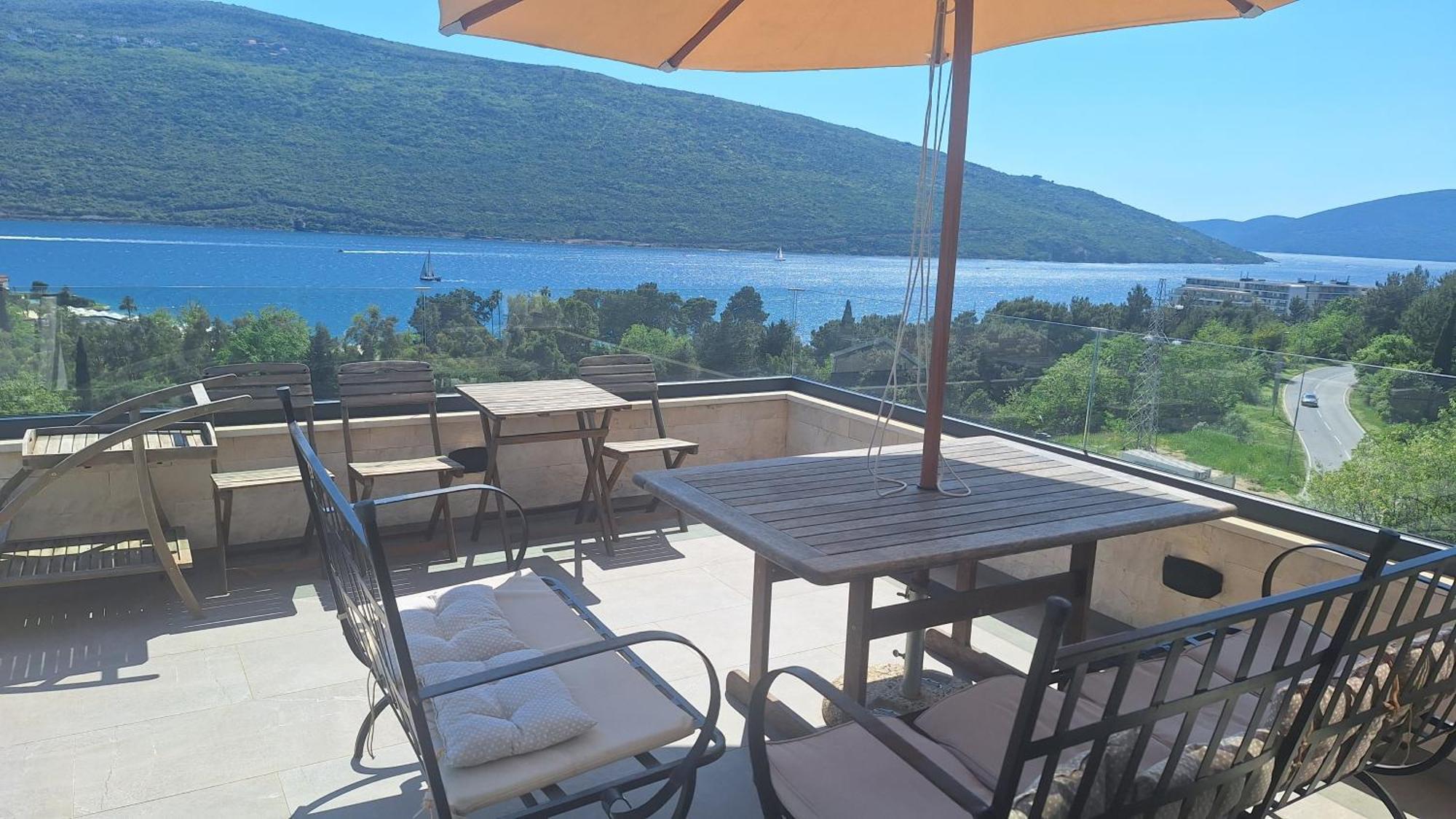 Appartamento Porto Vista Penthouse Kumbor Esterno foto